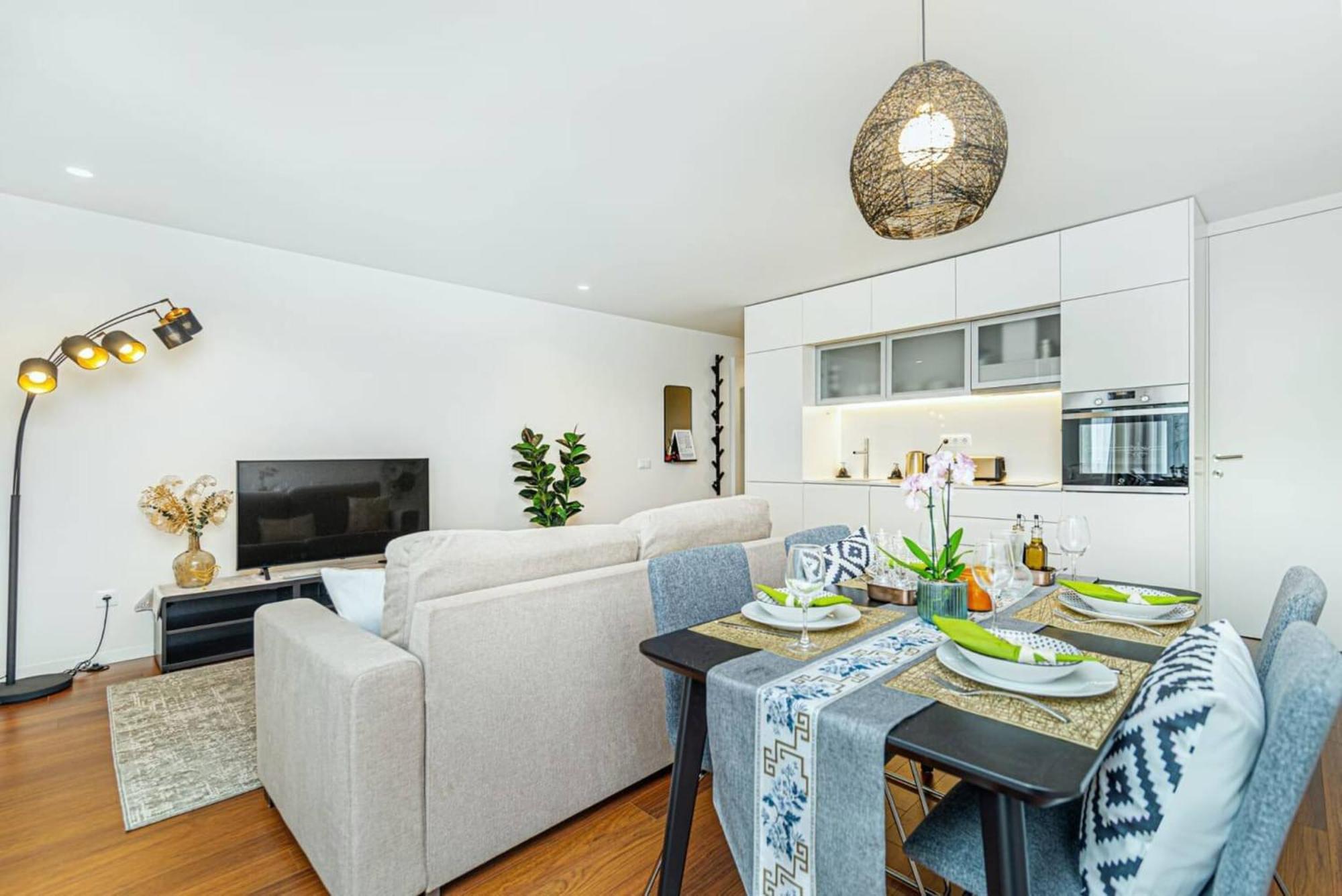 Luxury In The Art District By Innkeeper Porto Exterior photo